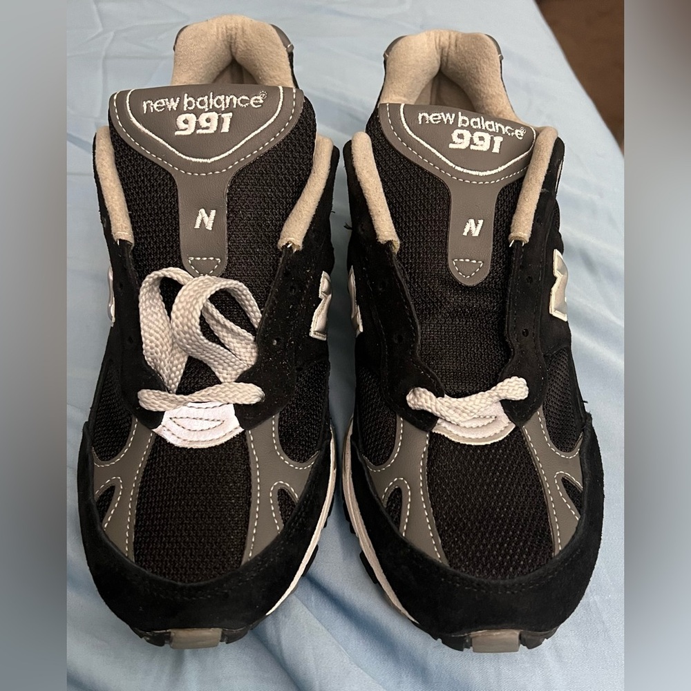 NIB New Balance 991 Black and Gray Athletic Shoes